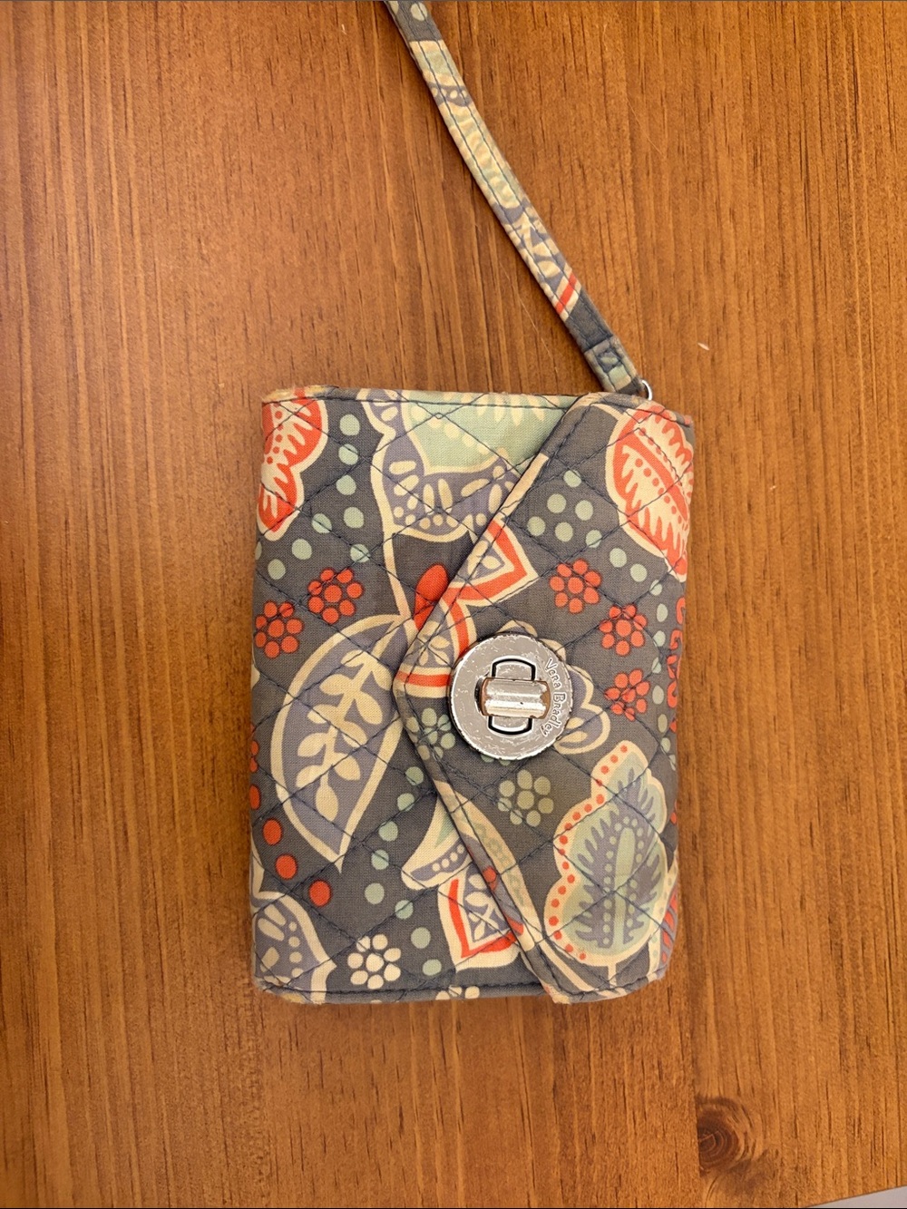 Vera Bradley wrist wallet - Picture 1 of 2